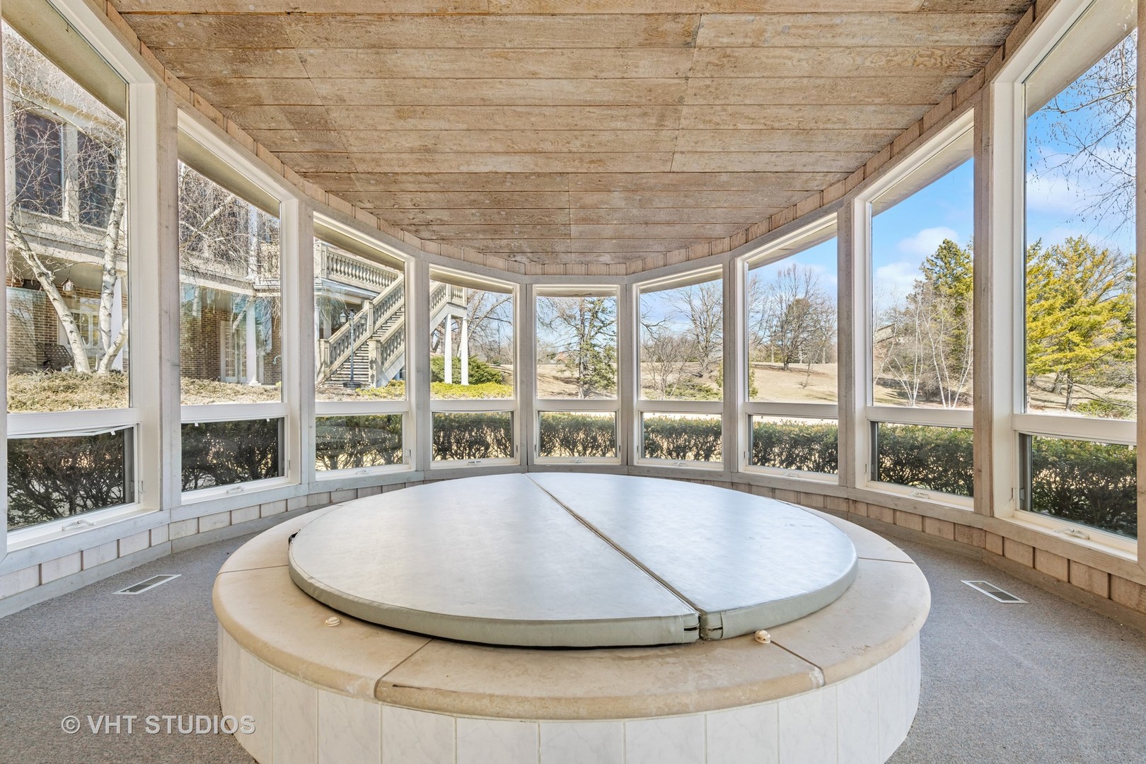 560 Oak Knoll Road