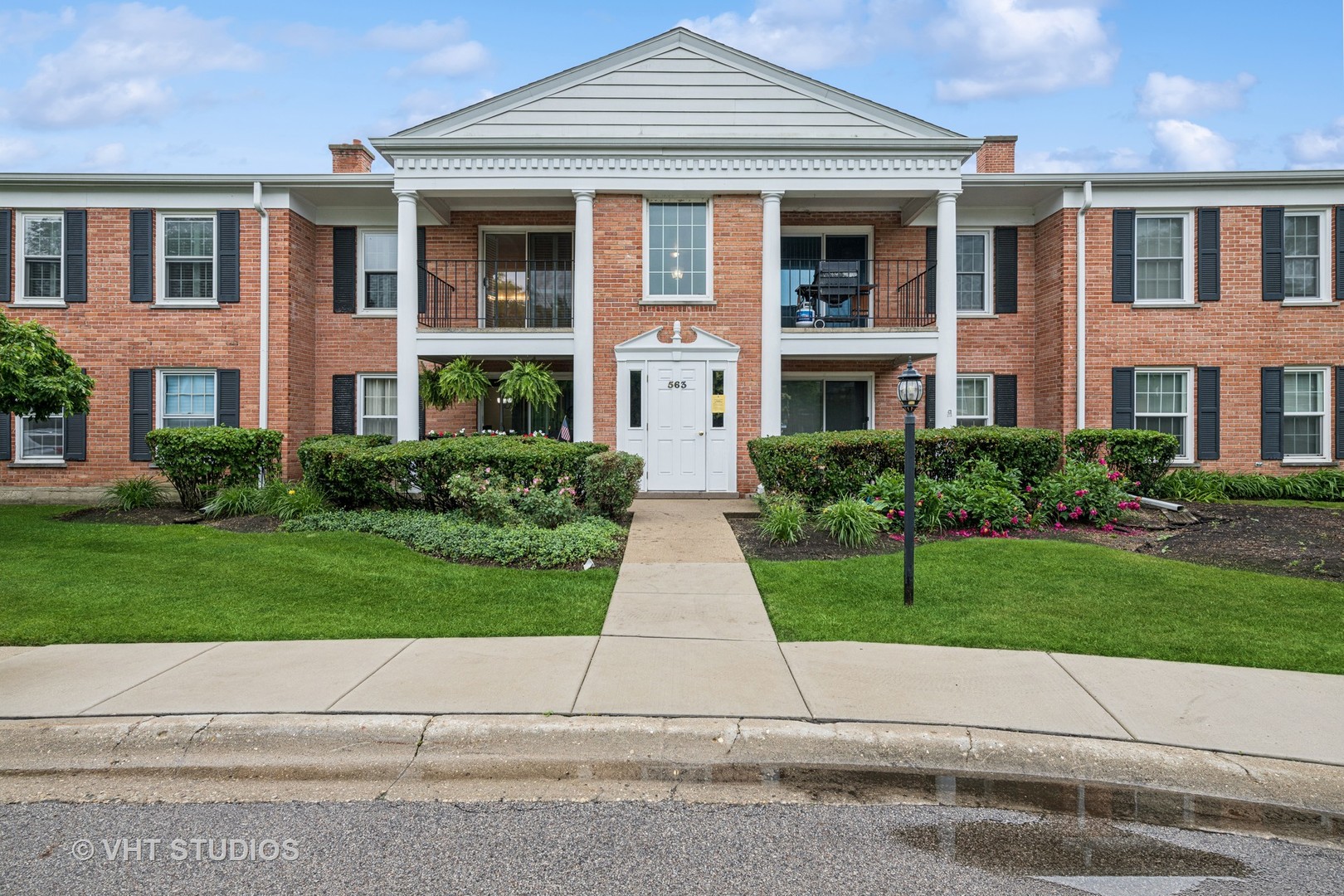563 Shorely Drive Unit: 204