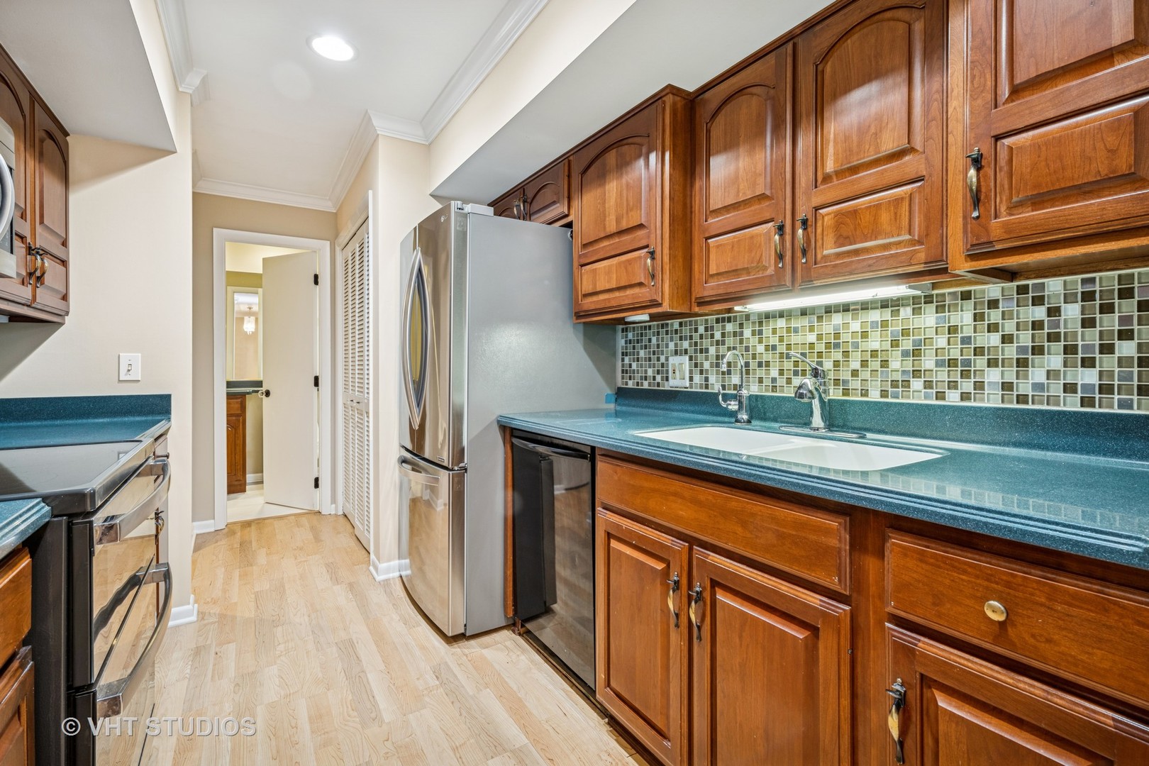 563 Shorely Drive Unit: 204