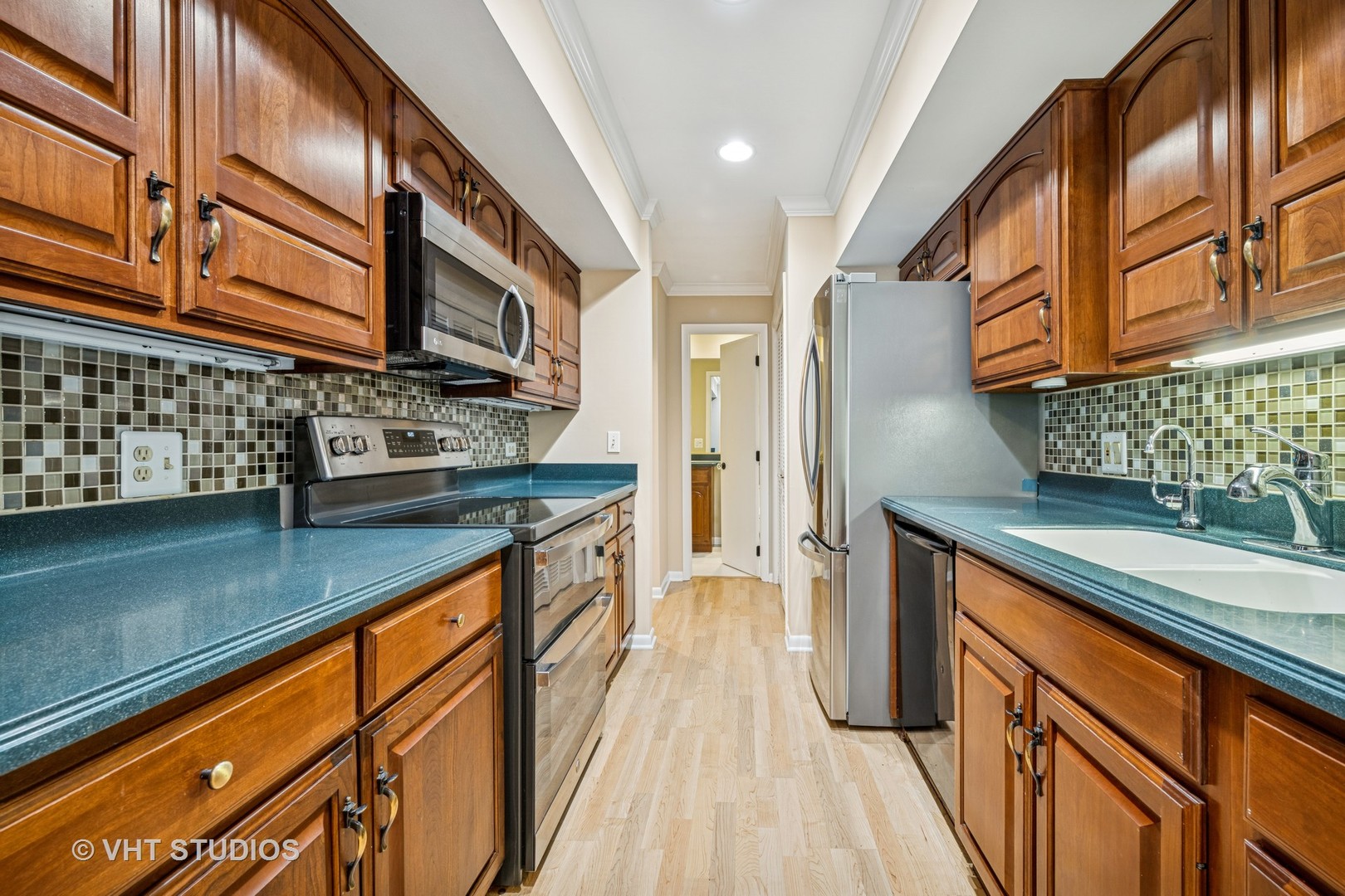 563 Shorely Drive Unit: 204