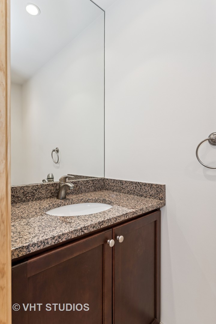 333 N Shoreline Road Unit: 320