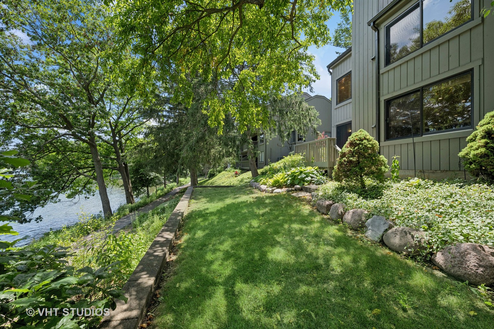 333 N Shoreline Road Unit: 320