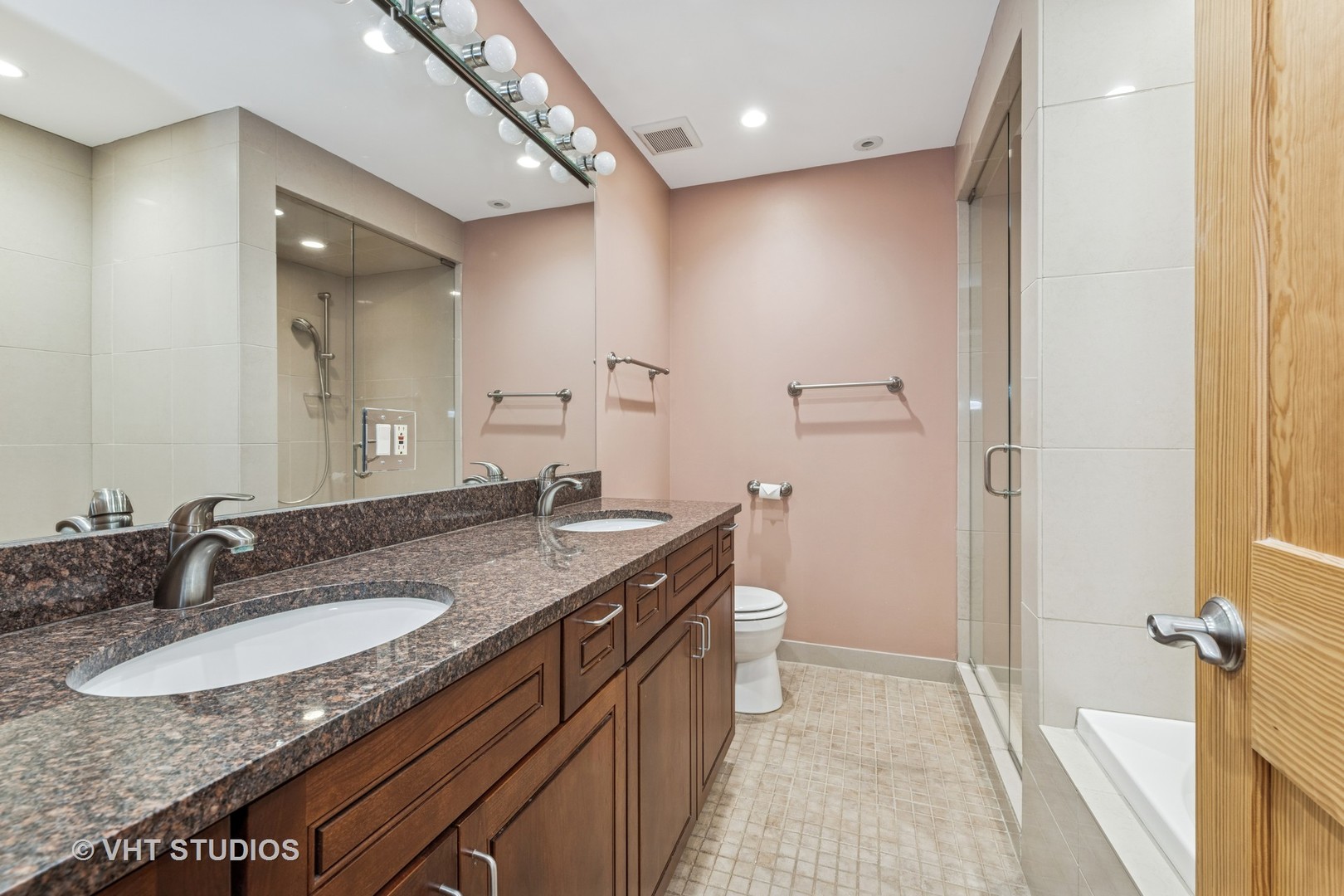 333 N Shoreline Road Unit: 320