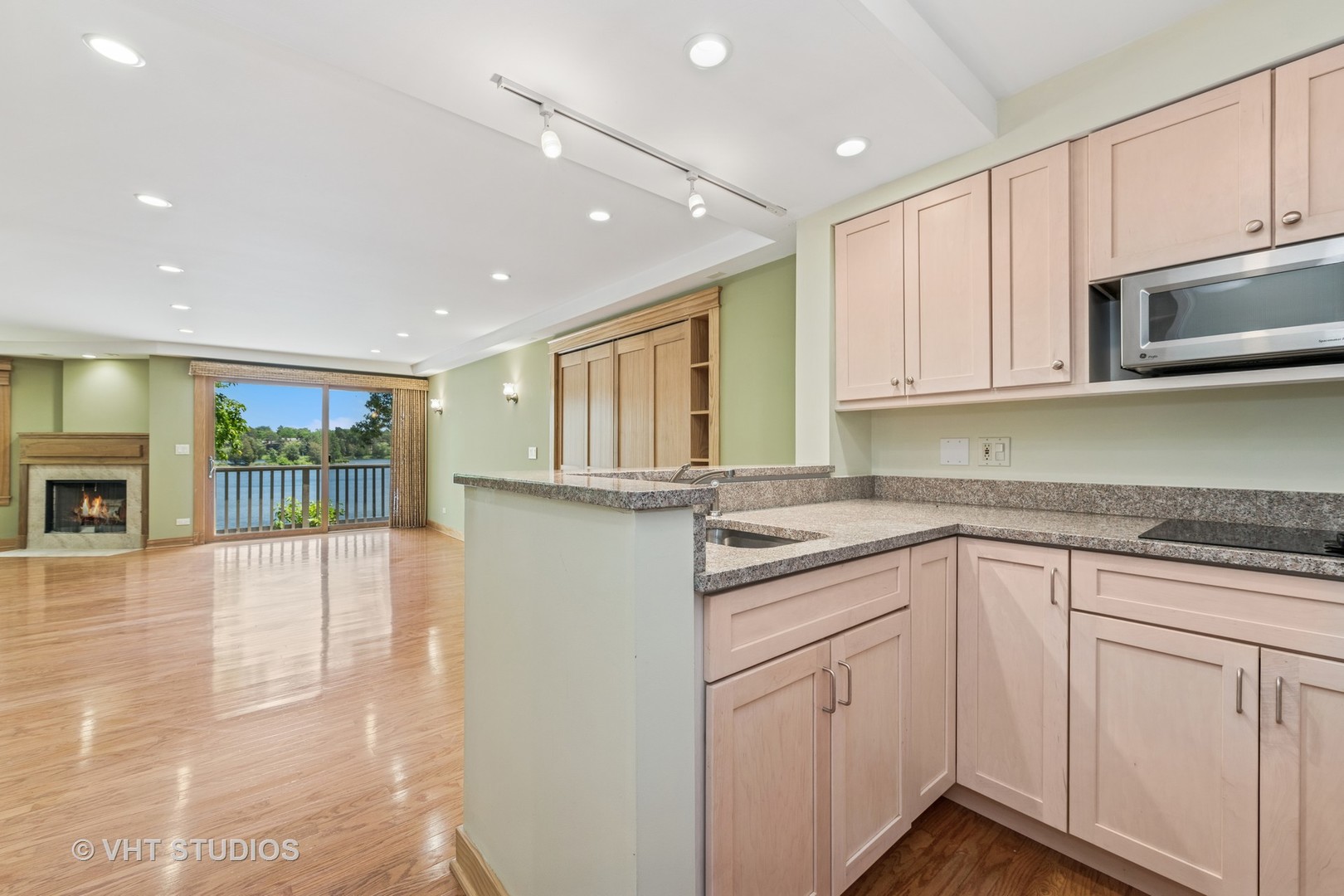333 N Shoreline Road Unit: 320