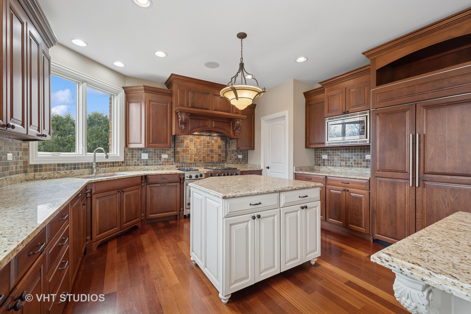 1541 W Longwood Drive