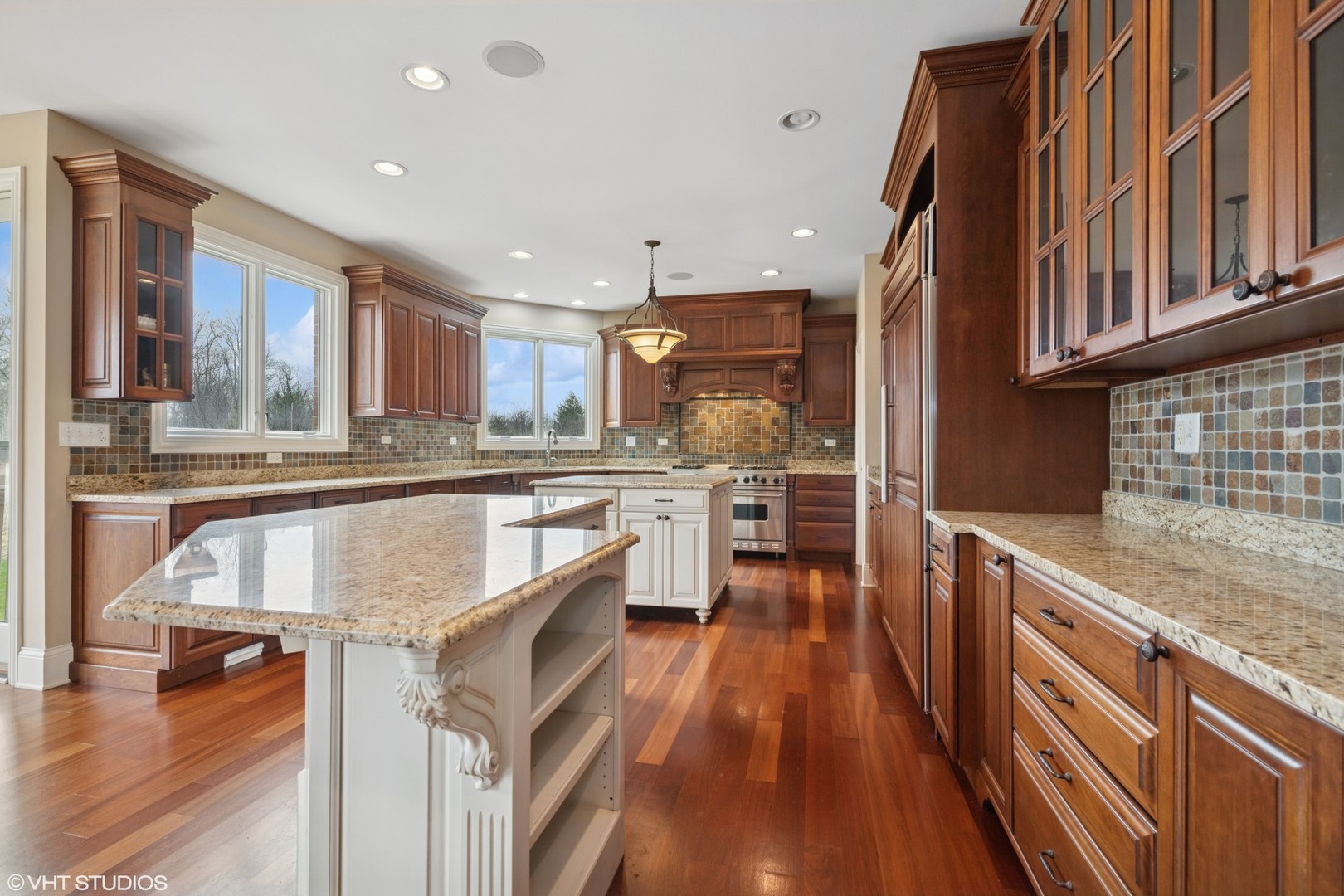 1541 W Longwood Drive