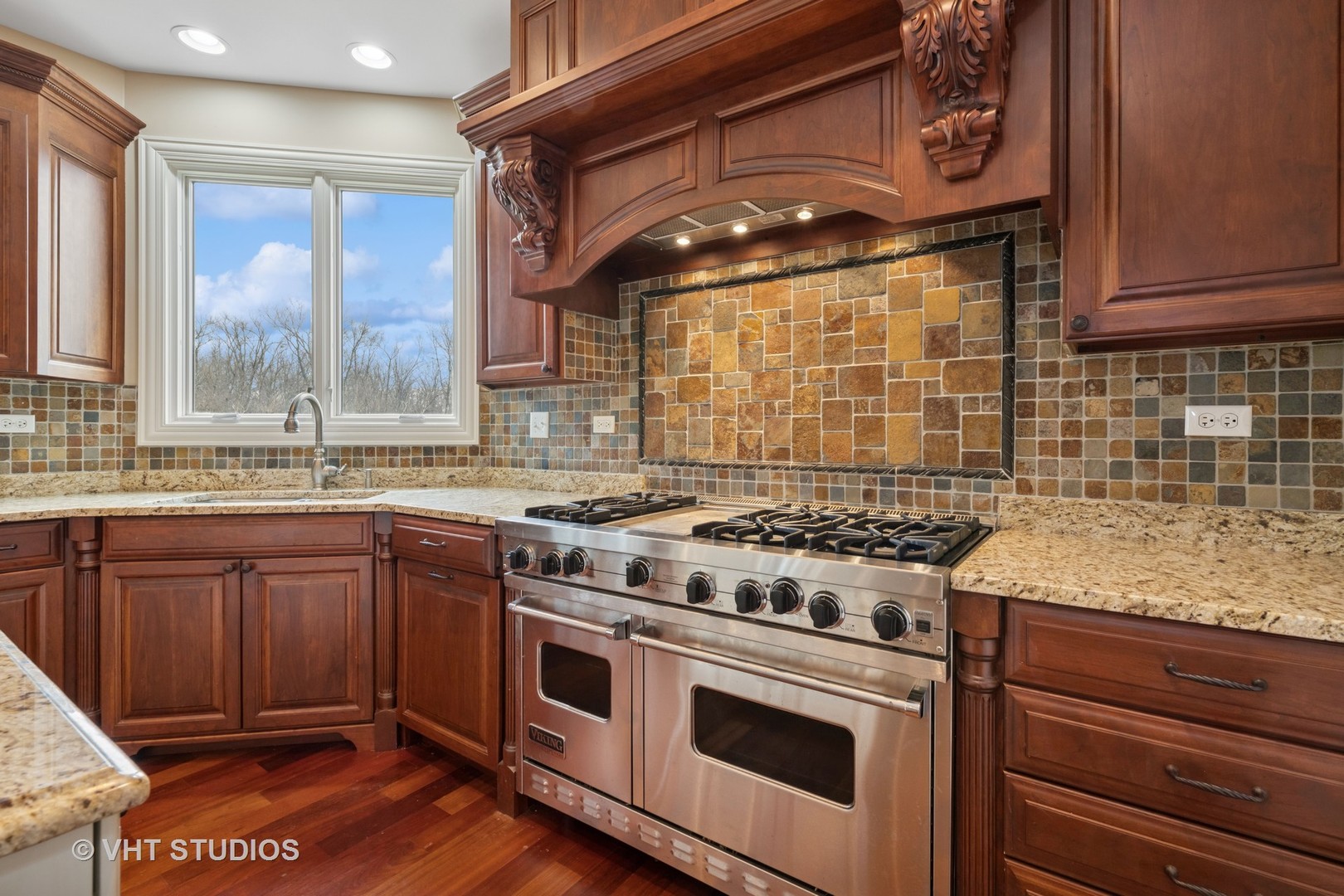 1541 W Longwood Drive