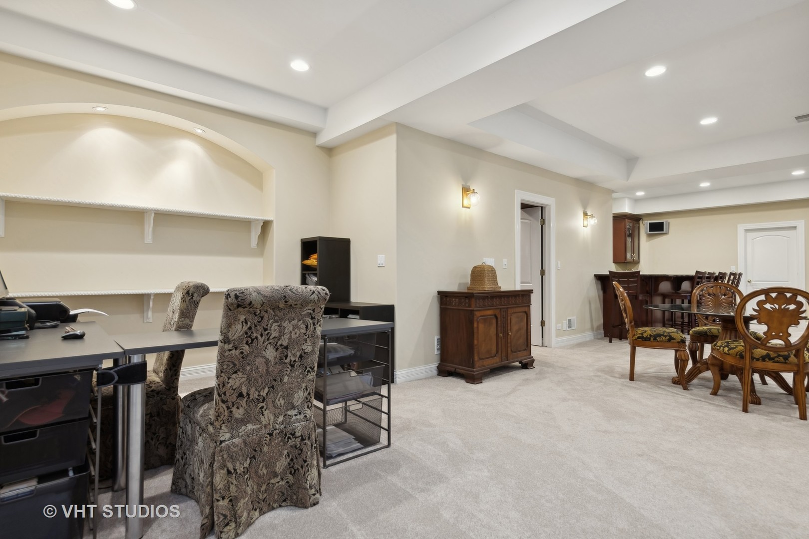 422 W County Line Road