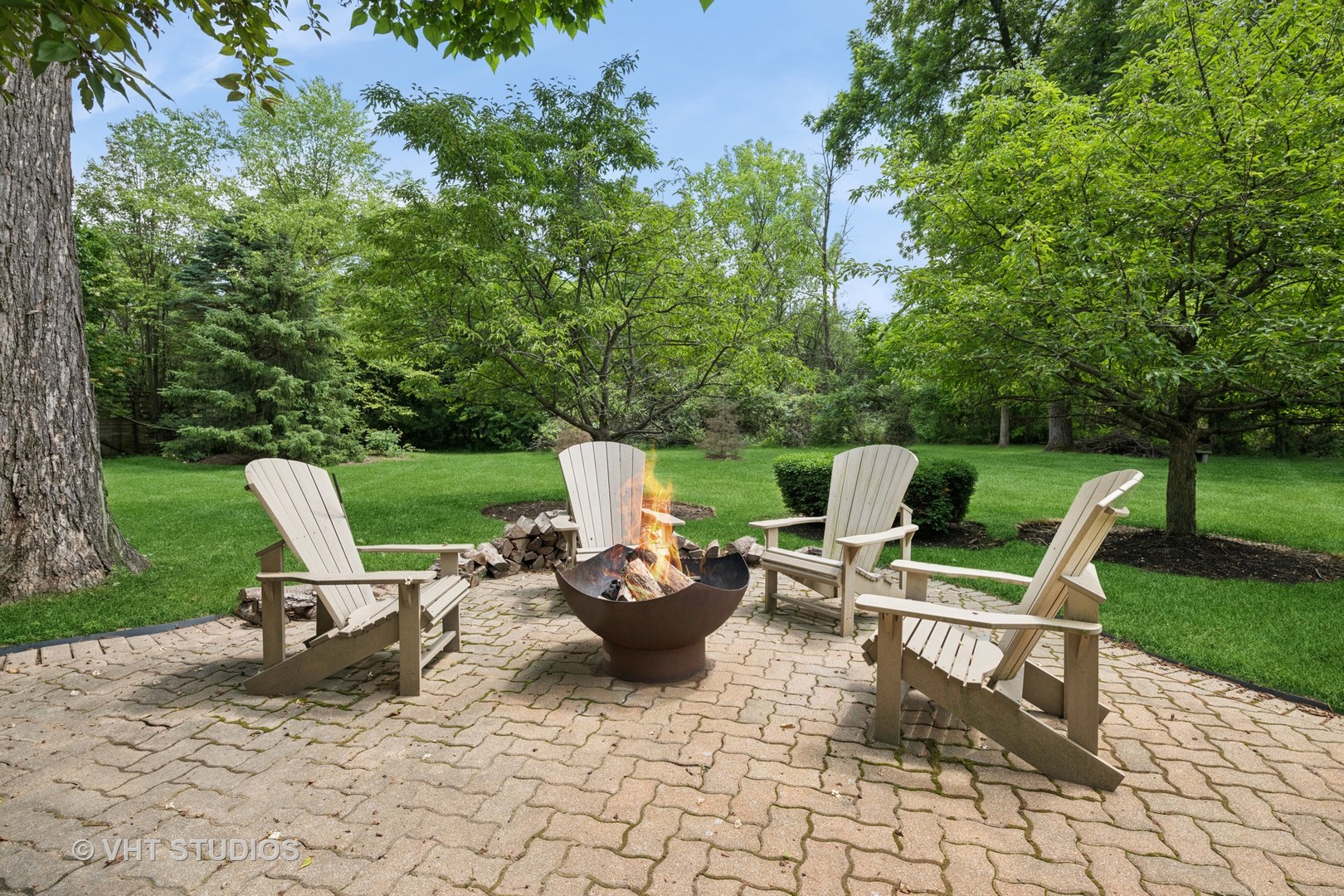 422 W County Line Road