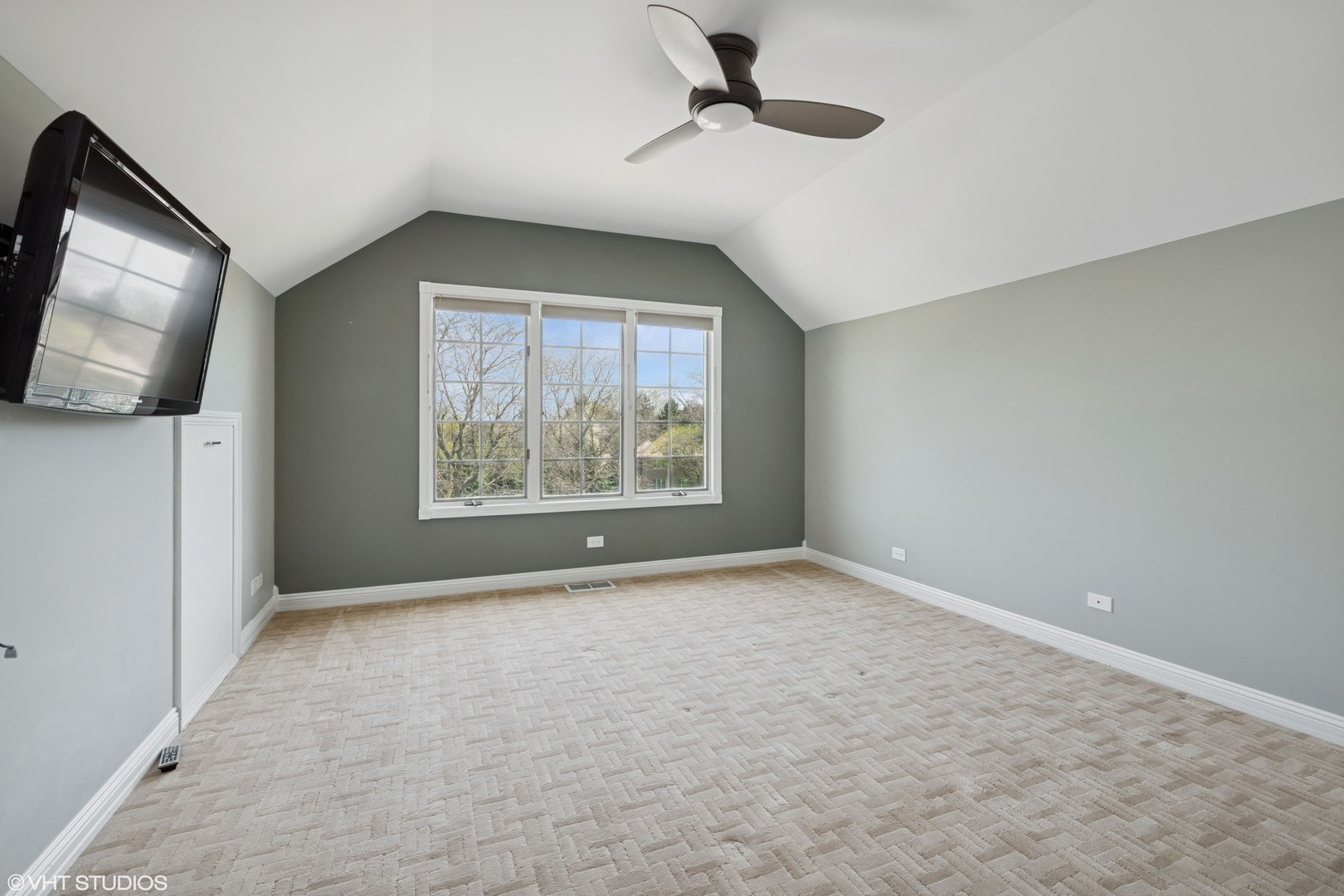 22 Westlake Drive