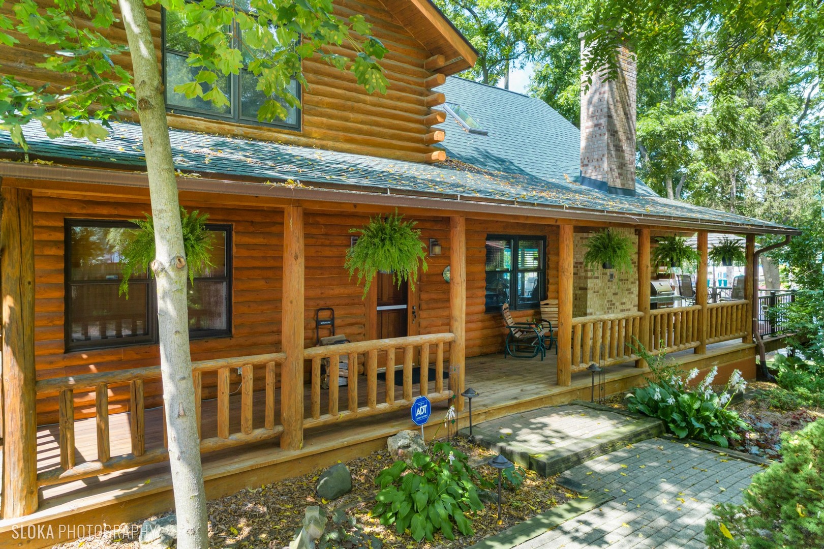 723 N River Road