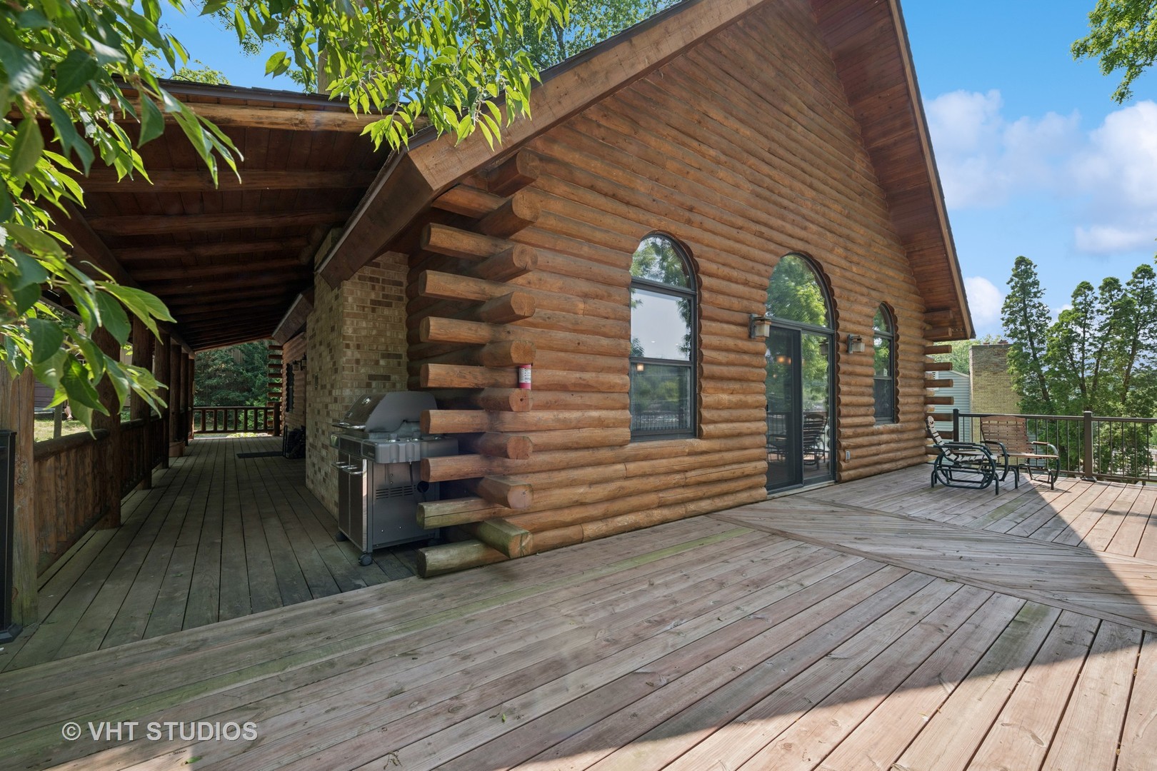 723 N River Road