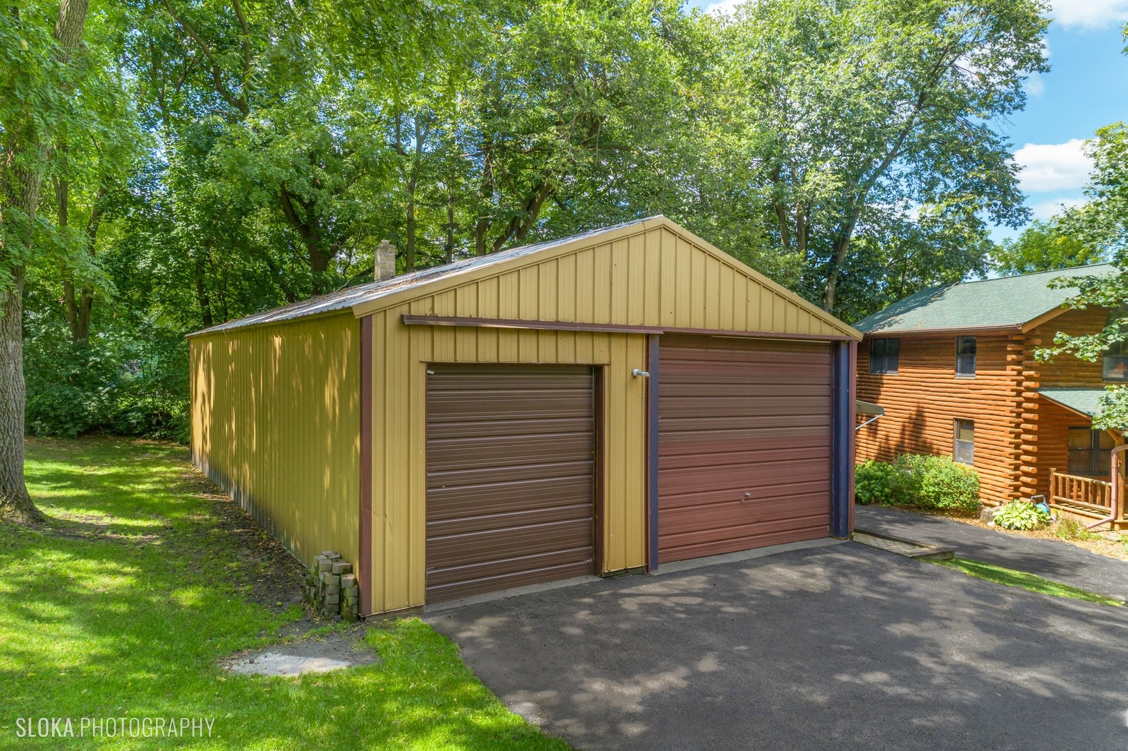 723 N River Road