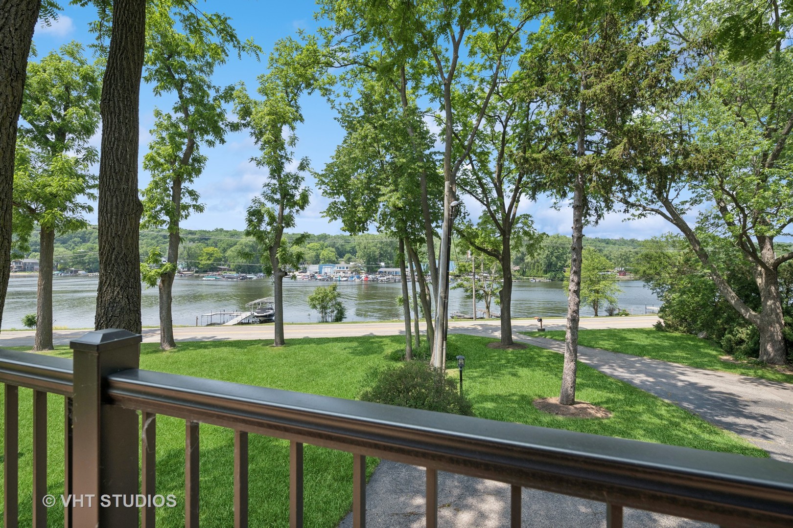 723 N River Road