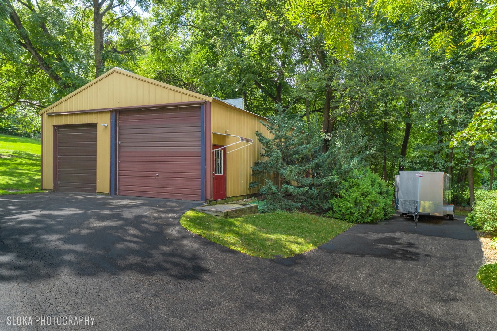 723 N River Road