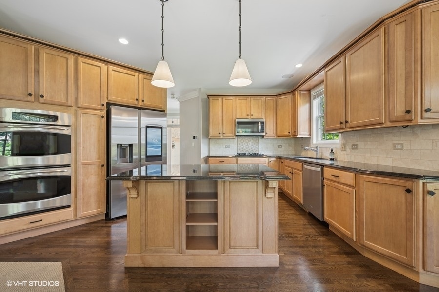 600 Stone Canyon Circle