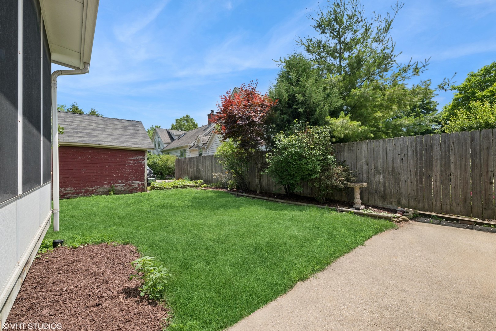 115 E Lincoln Avenue