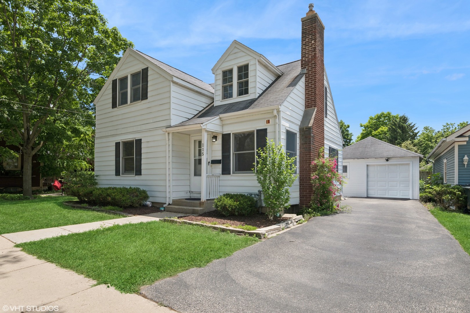 115 E Lincoln Avenue