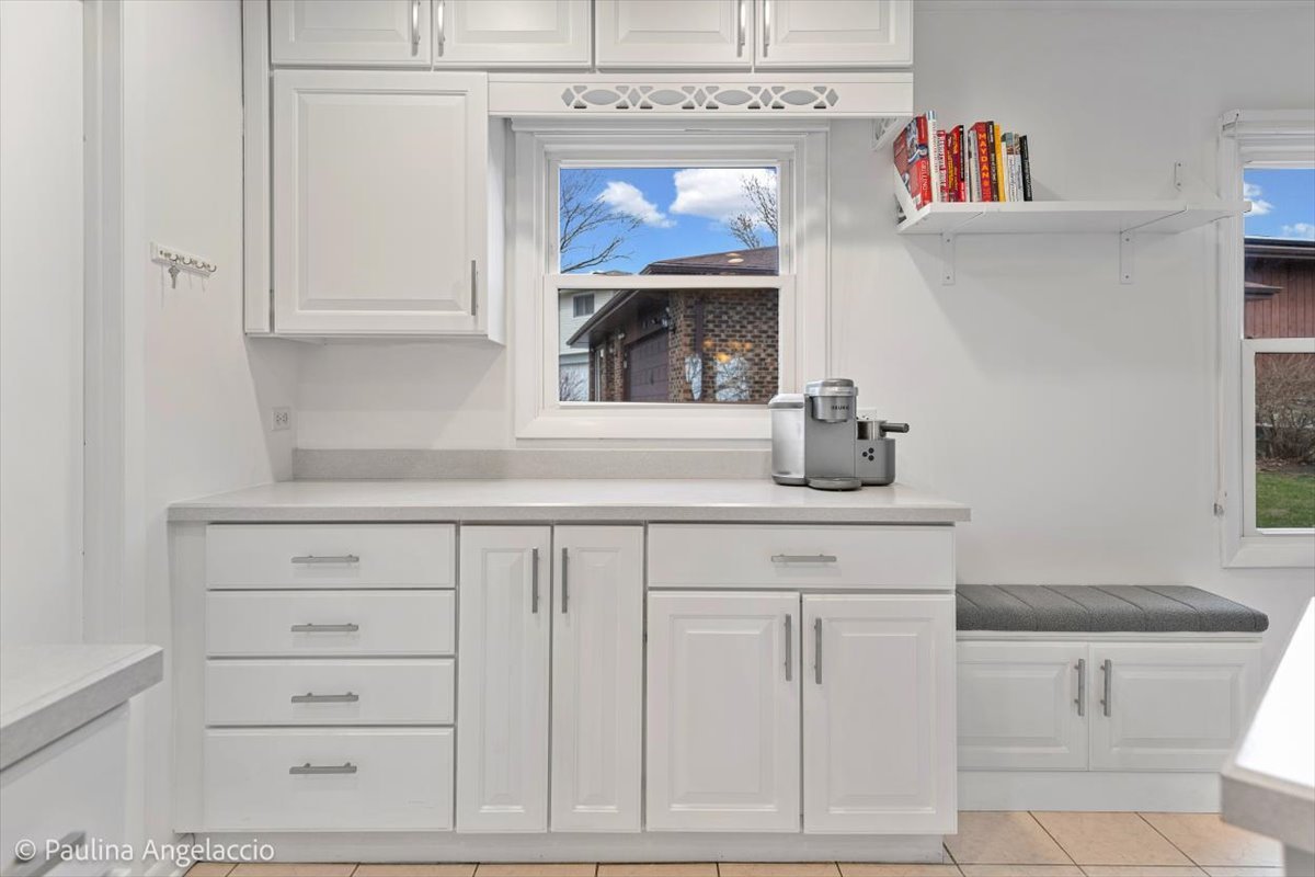 48 W Brentwood Drive