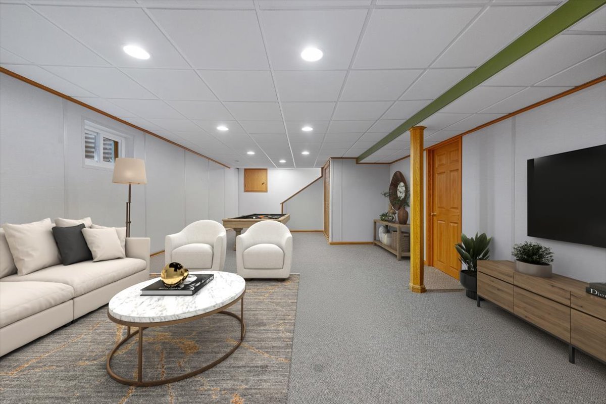 48 W Brentwood Drive