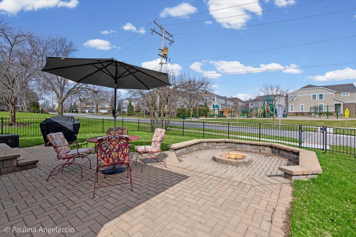 48 W Brentwood Drive