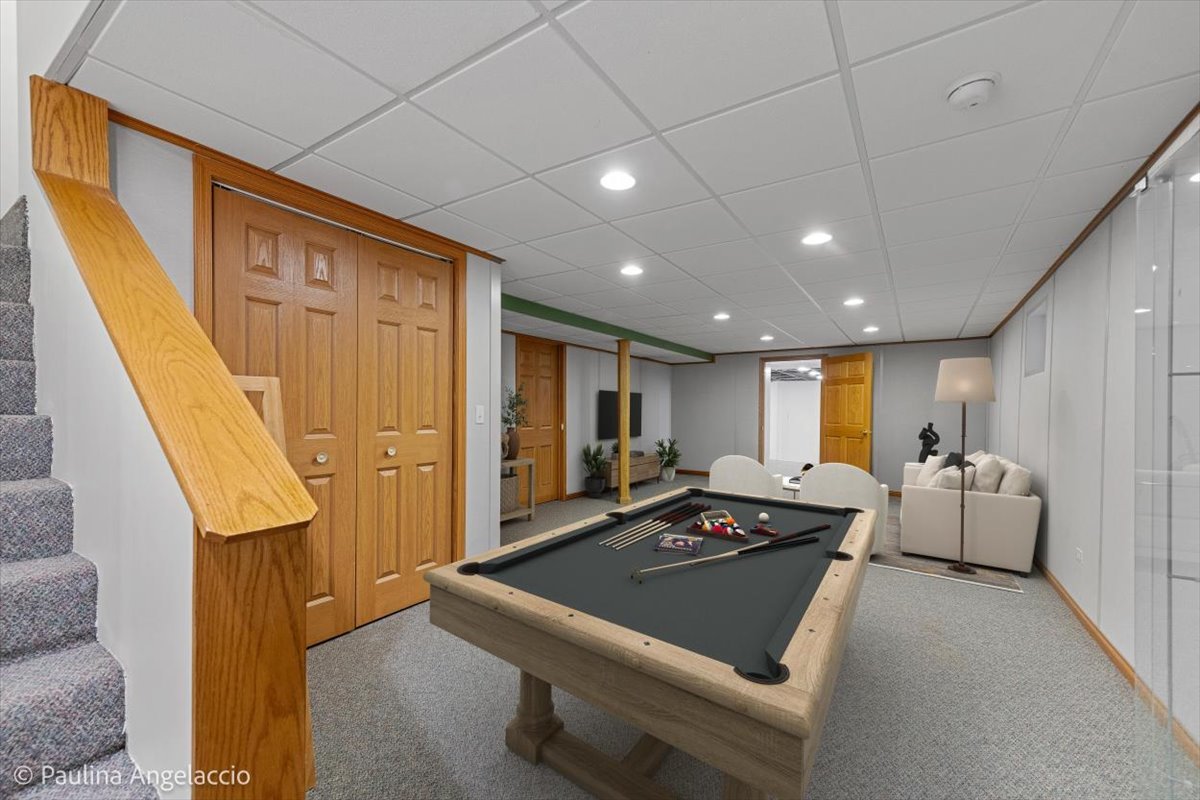 48 W Brentwood Drive