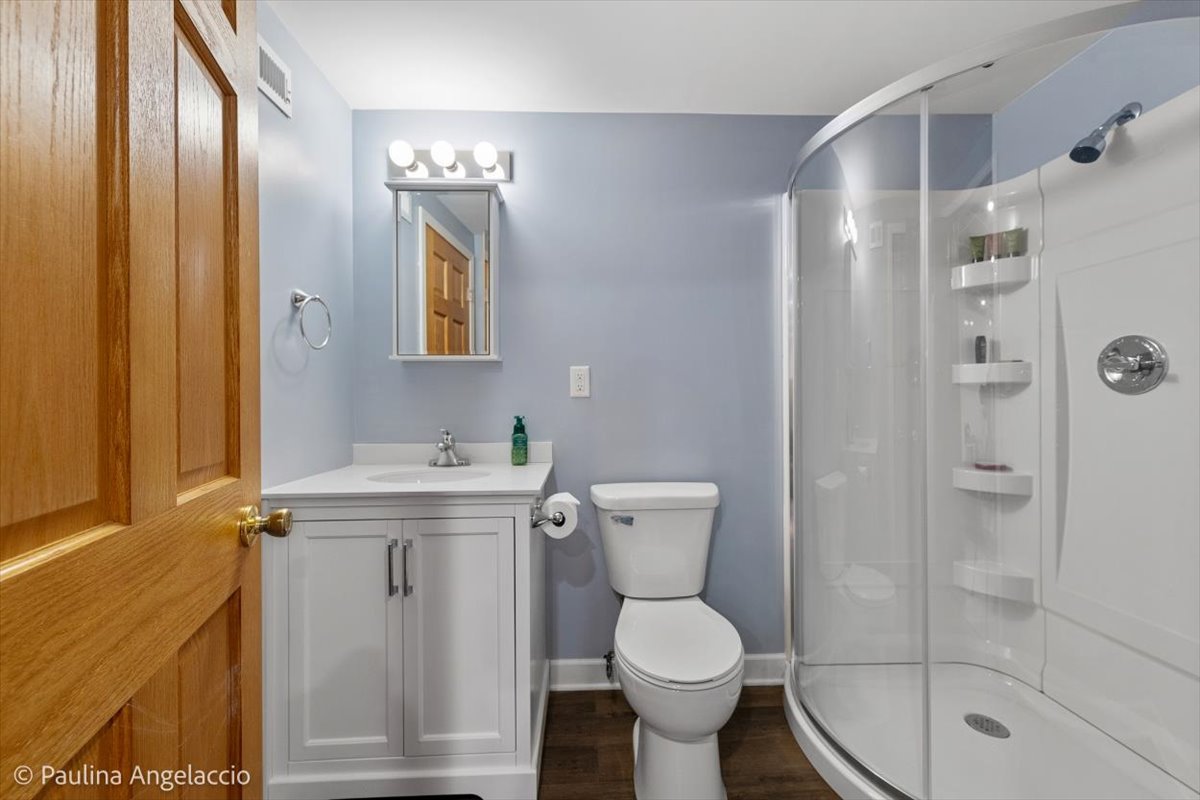 48 W Brentwood Drive