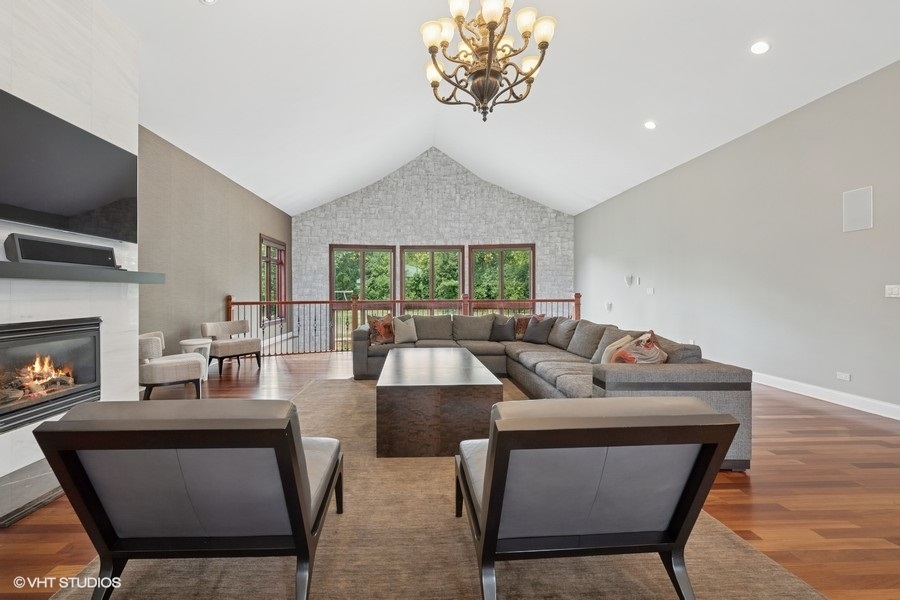 20 Terra Vita Court