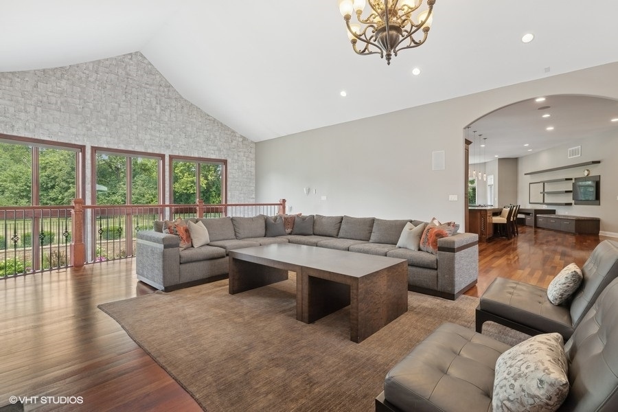 20 Terra Vita Court