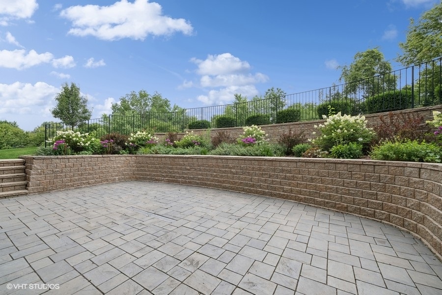 20 Terra Vita Court
