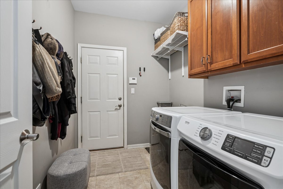 512 Stone Canyon Circle