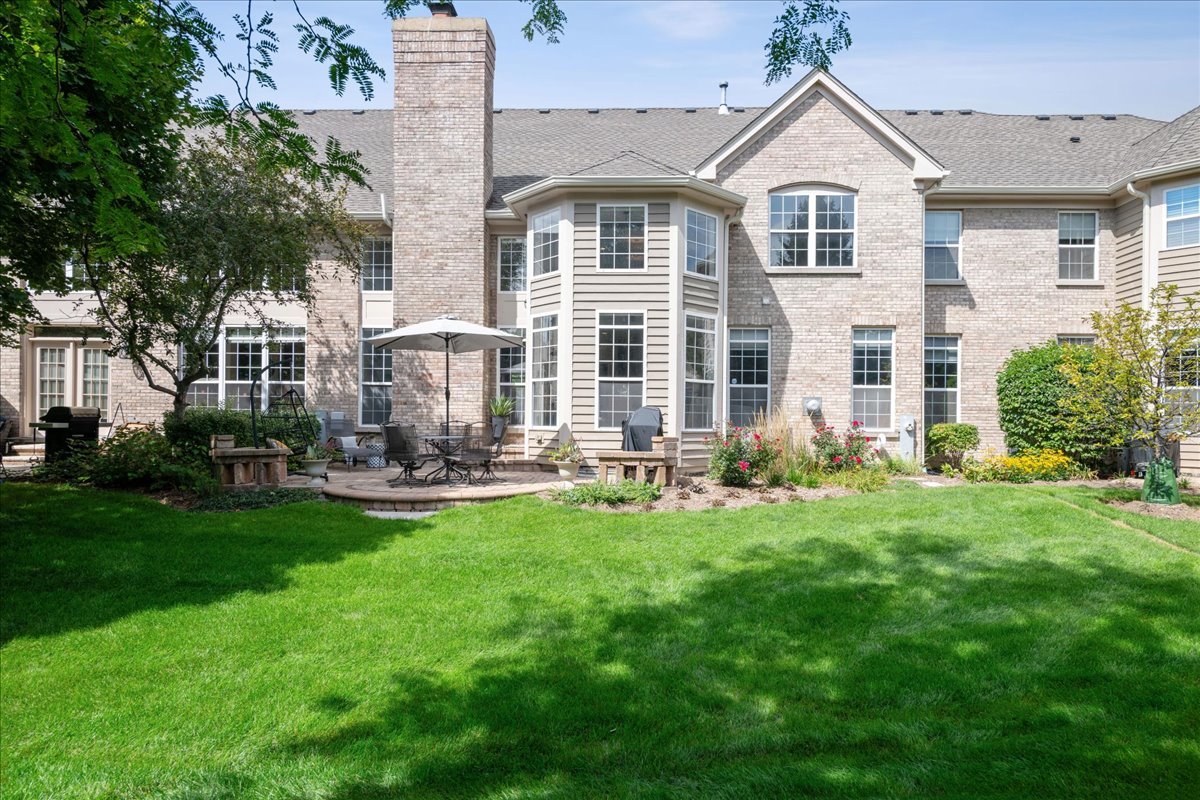 512 Stone Canyon Circle