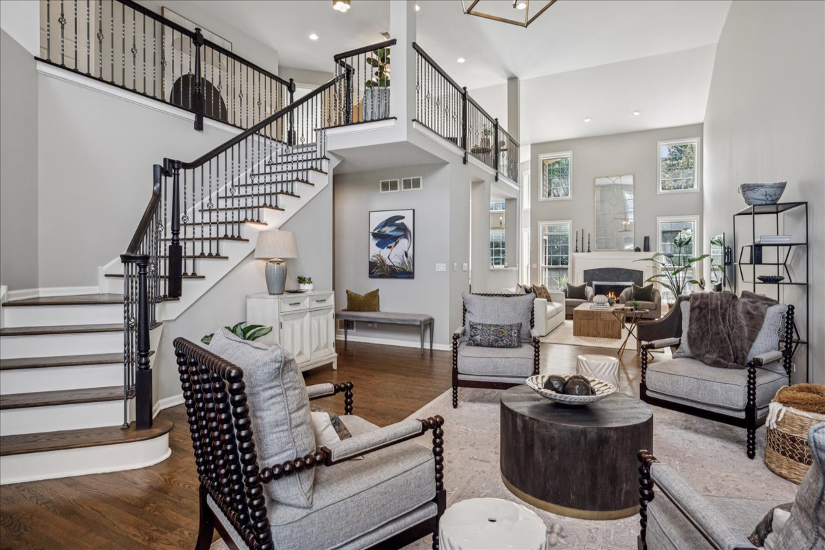 512 Stone Canyon Circle