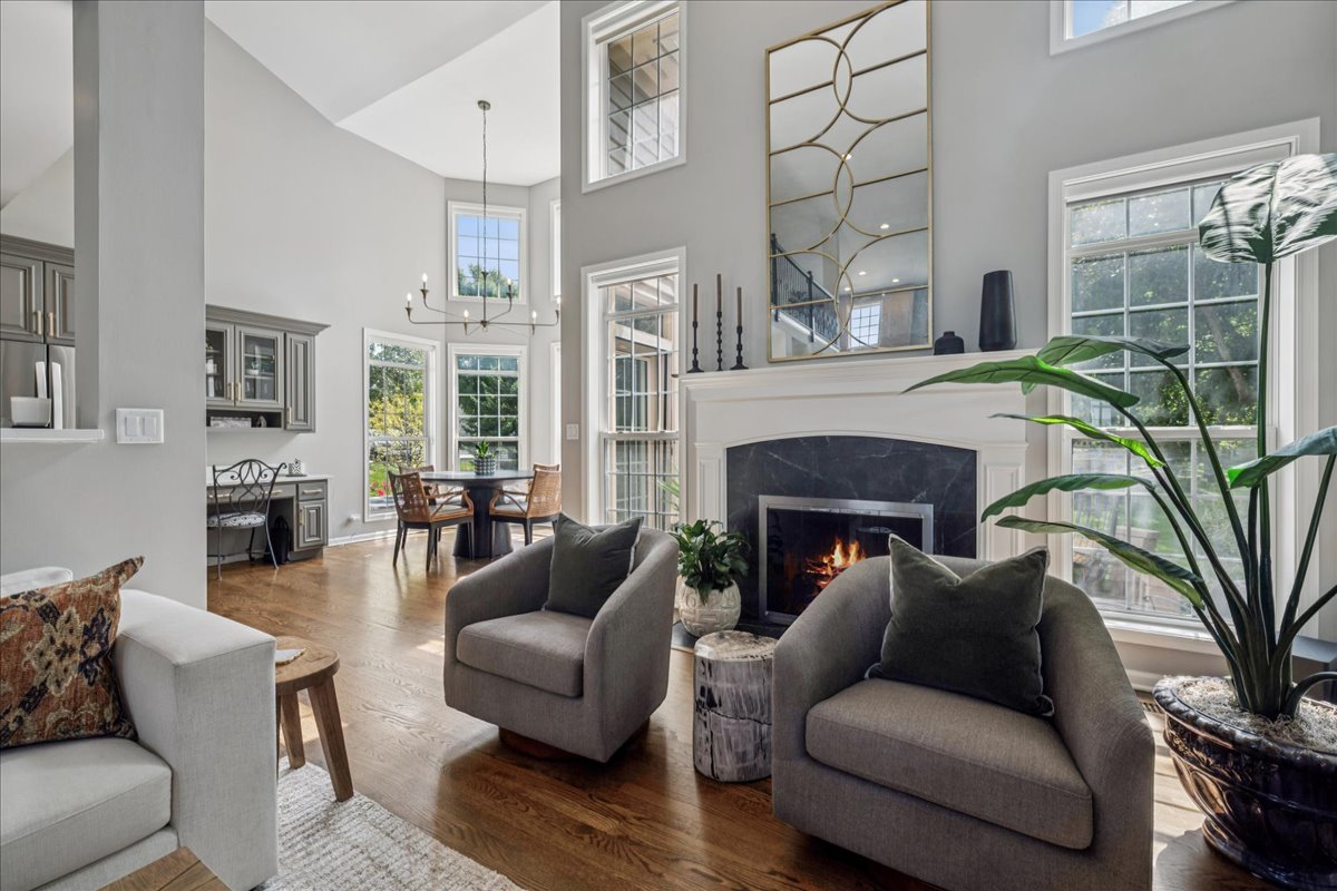 512 Stone Canyon Circle