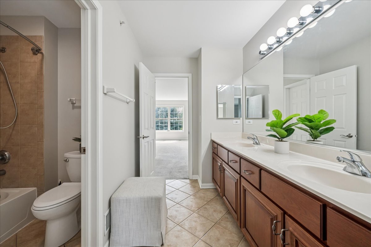 512 Stone Canyon Circle