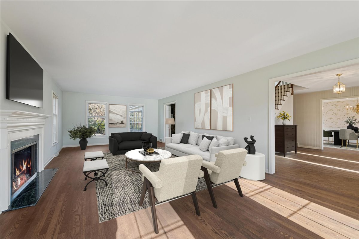 1300 Lake Shore Drive S