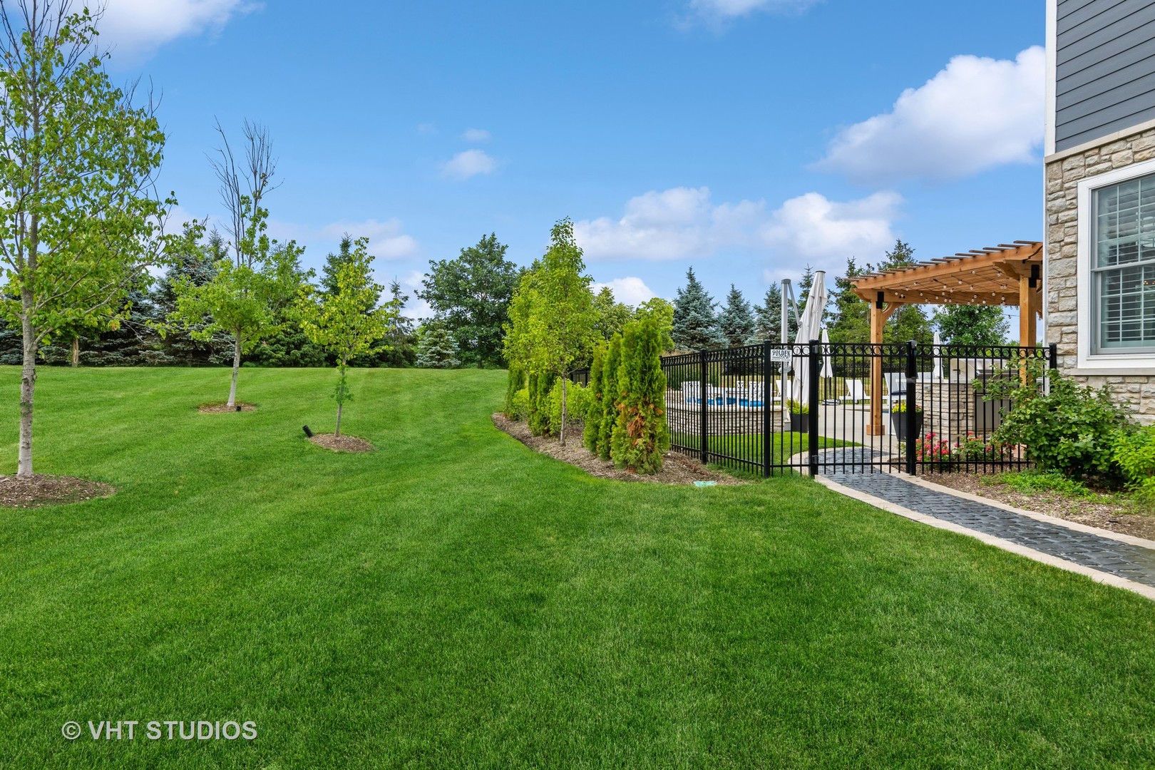 11 Acadia Drive