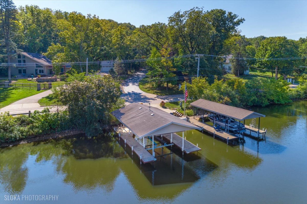 925 N River Road