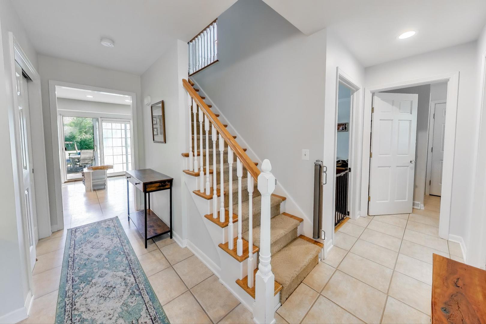 21301 N Woodland Avenue