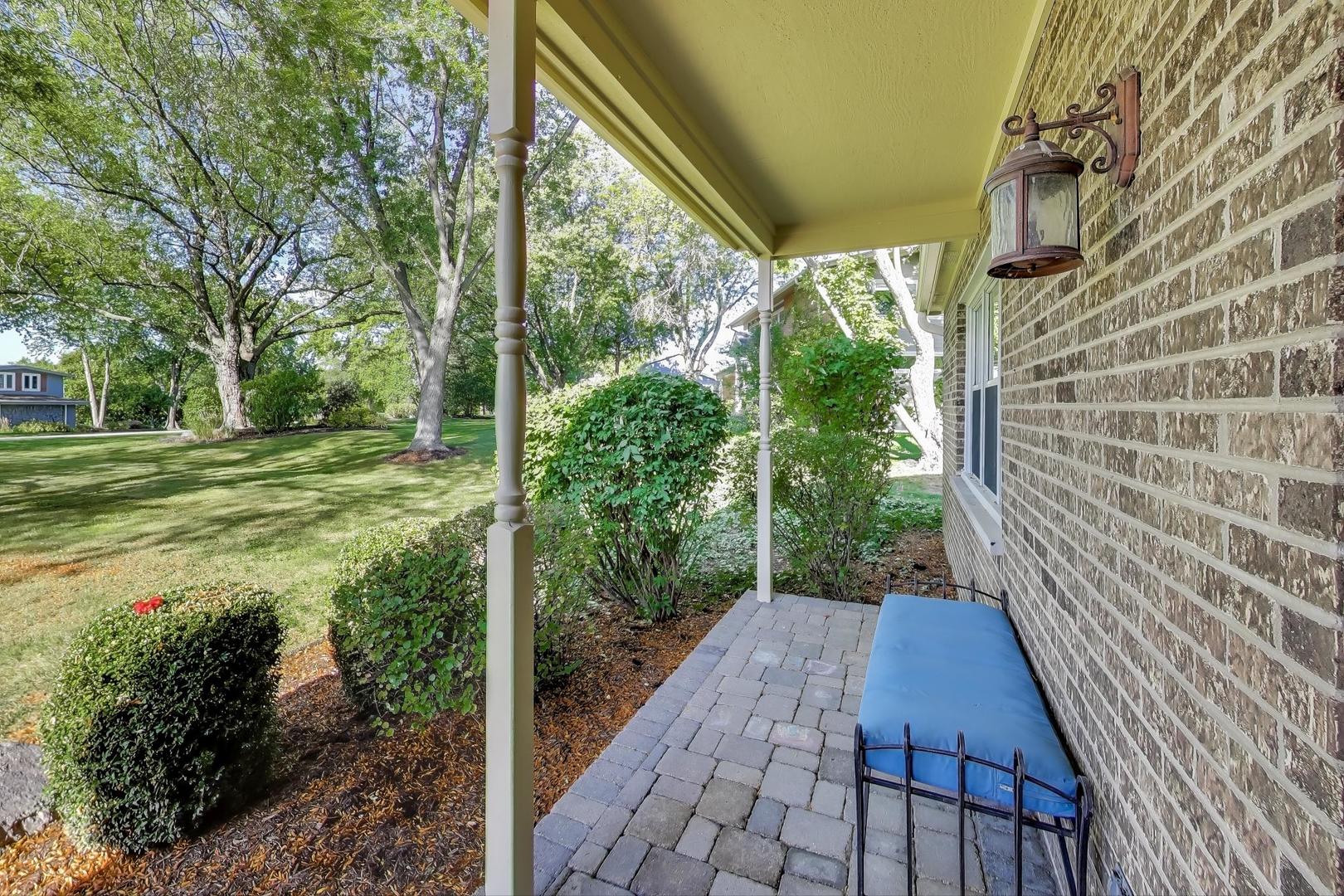 21301 N Woodland Avenue