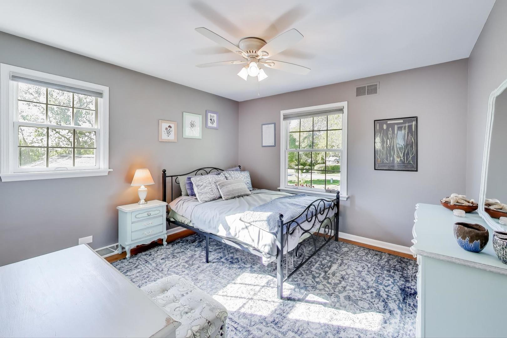 21301 N Woodland Avenue