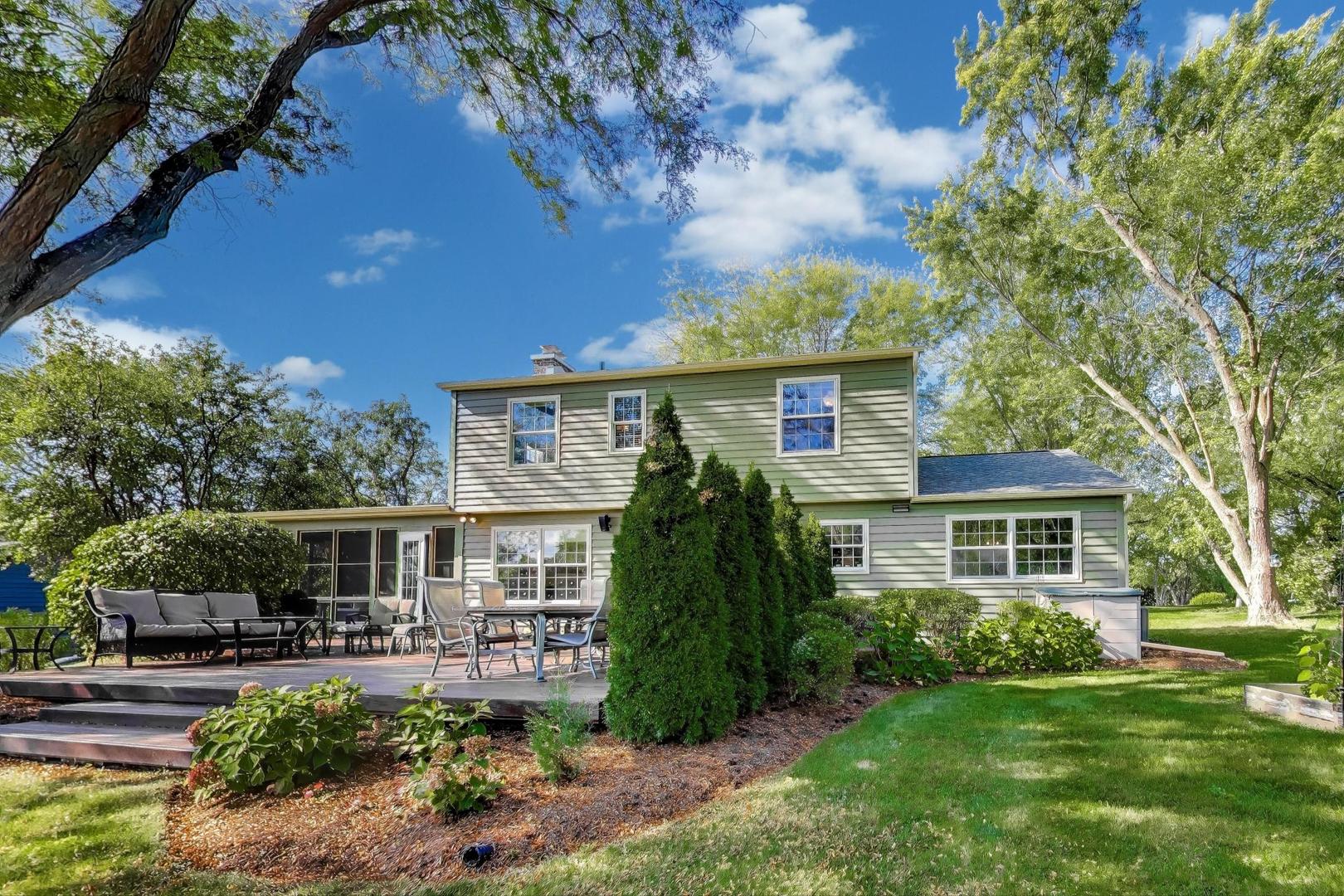 21301 N Woodland Avenue