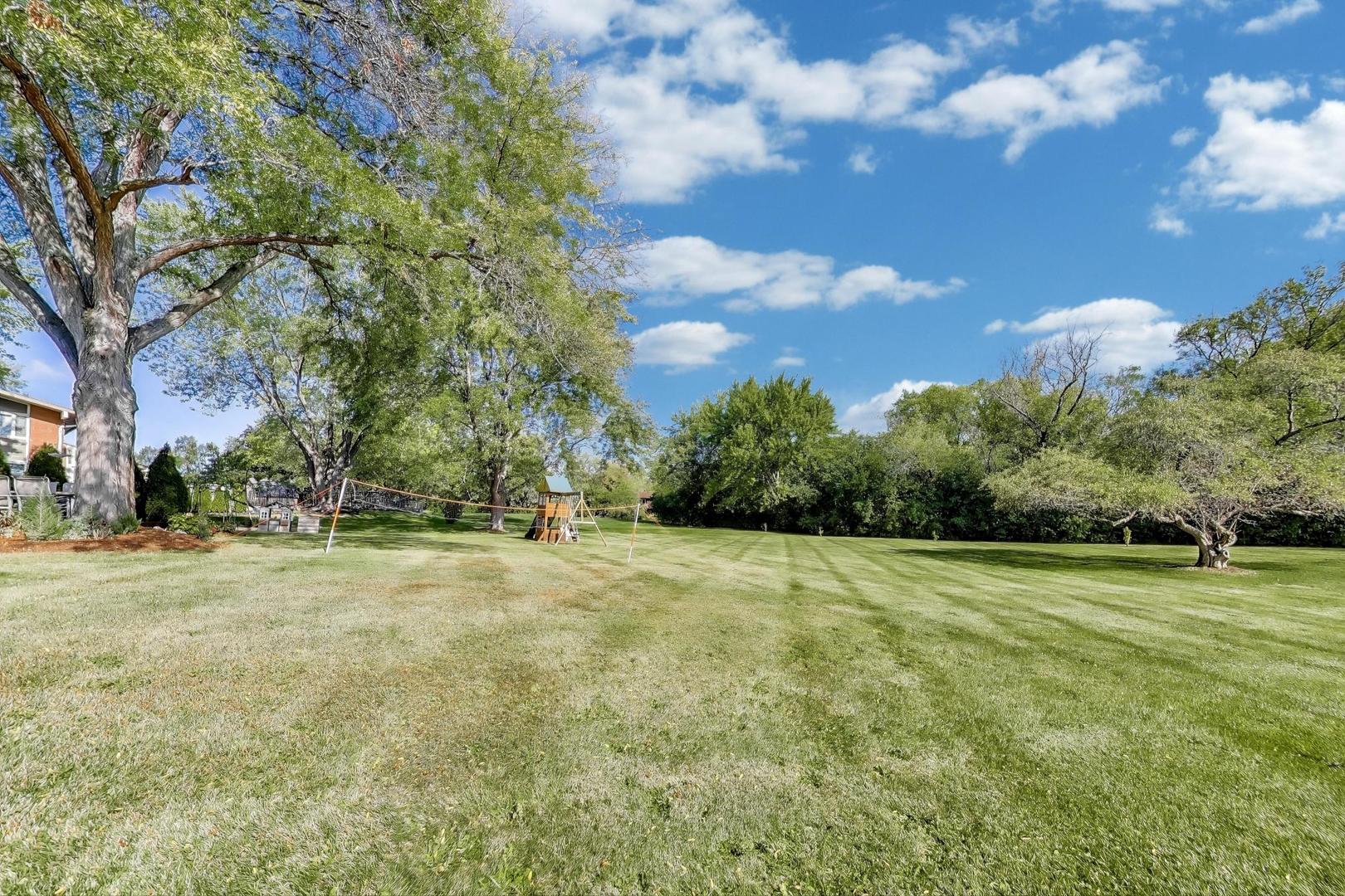 21301 N Woodland Avenue