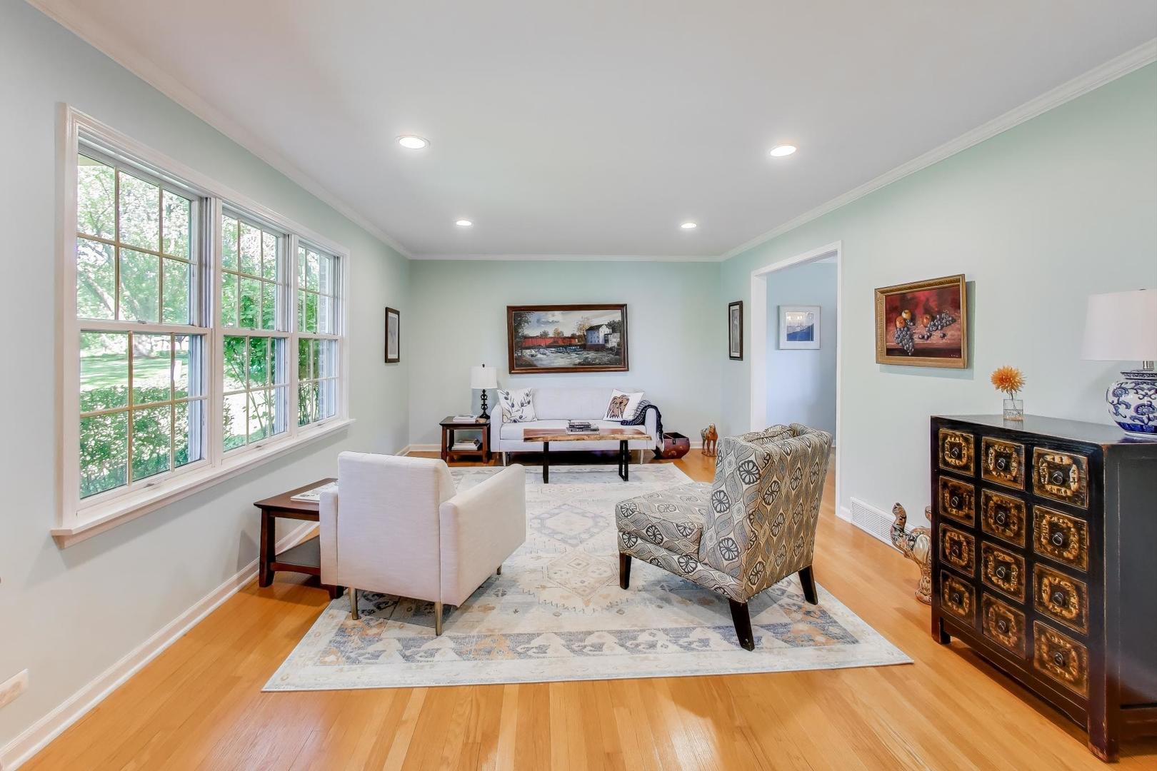 21301 N Woodland Avenue