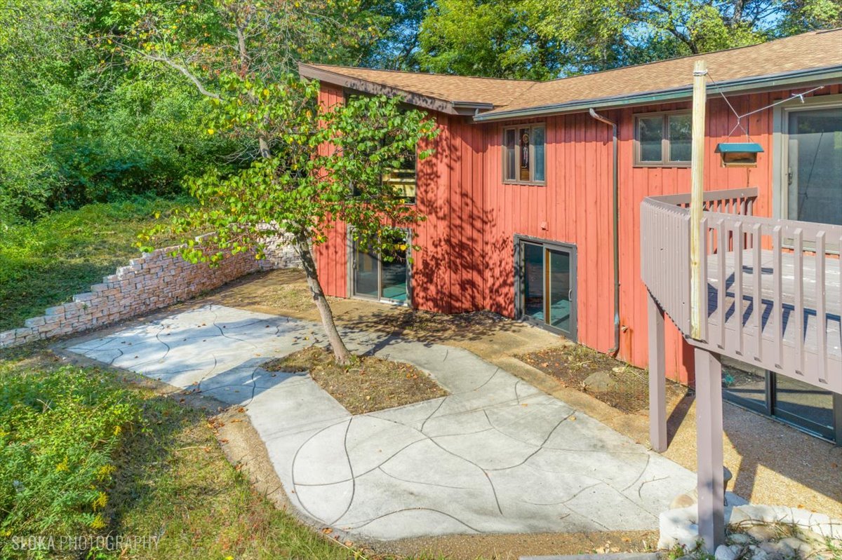 124 Deepwood Road