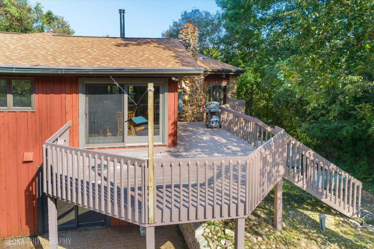 124 Deepwood Road