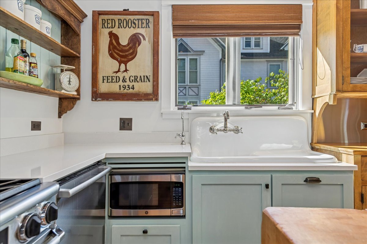 126 W Lake Street