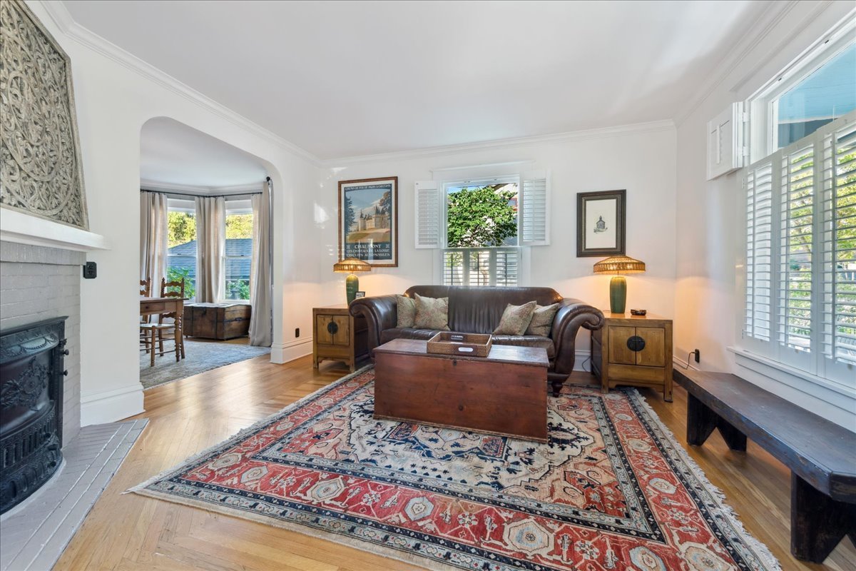 126 W Lake Street