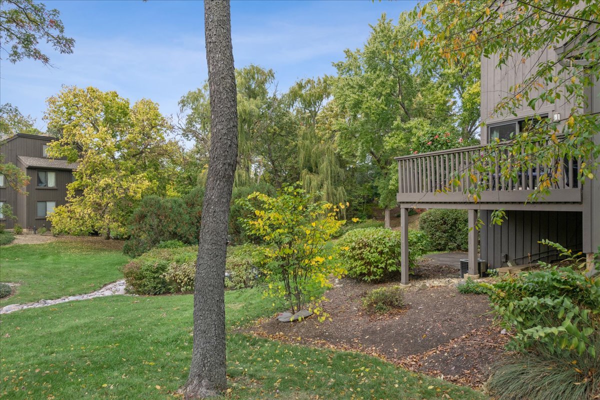 450 Woodview Road