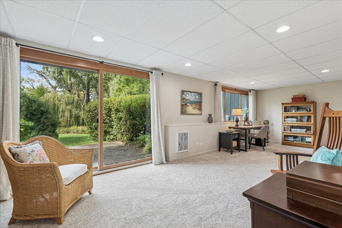 450 Woodview Road